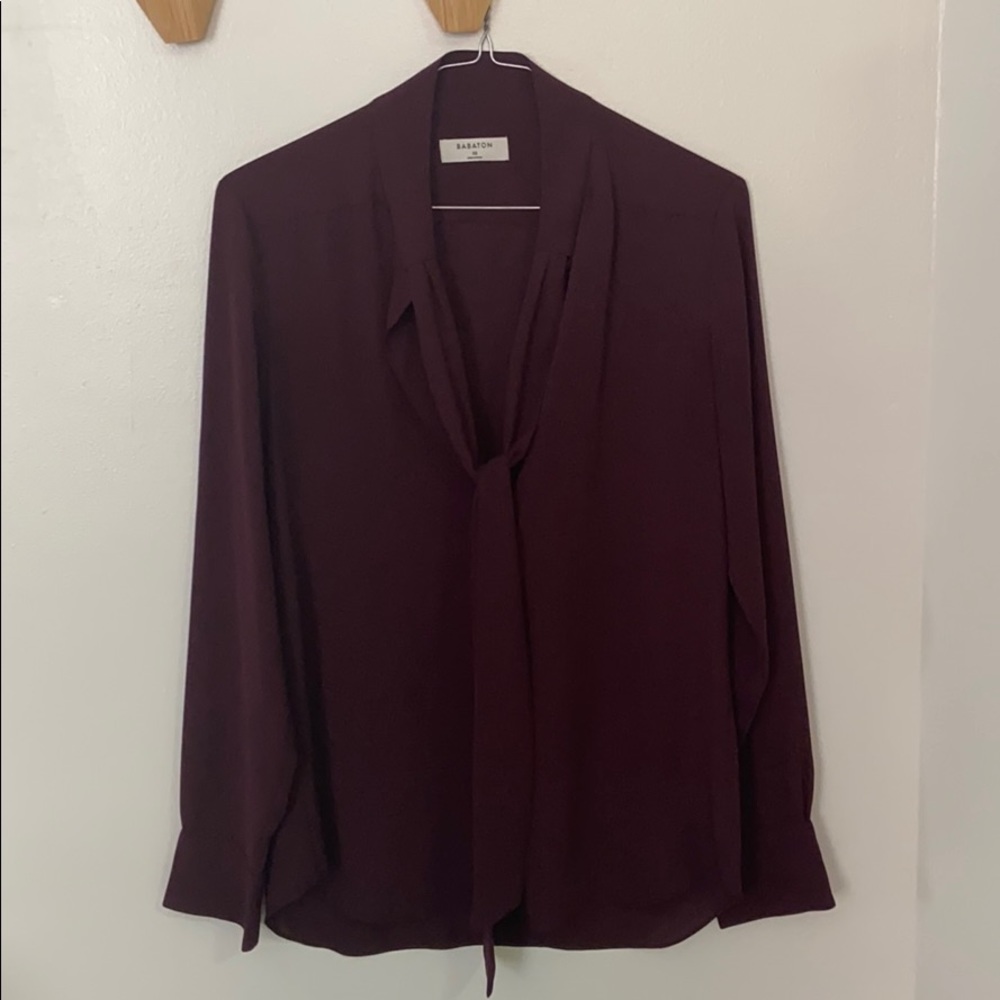 Aritzia Babaton wine red blouse
